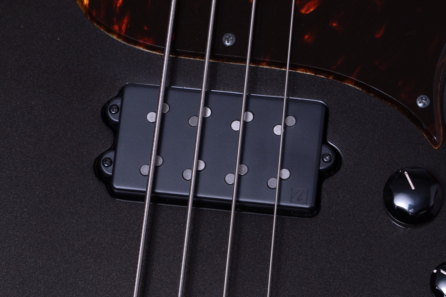 【new】saitias guitars / Lorentz4 Custom Galaxy Black 2.790kg #881025104【GIB横浜】