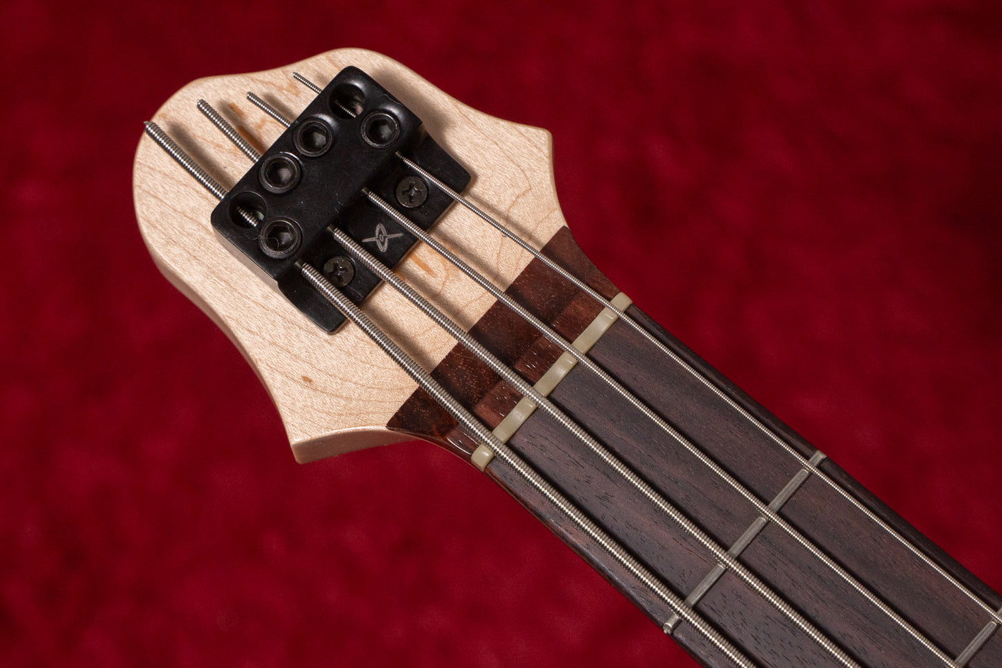 【new】saitias guitars / Lorentz 4 Standard Silver White 2.840kg #881025106【GIB横浜】