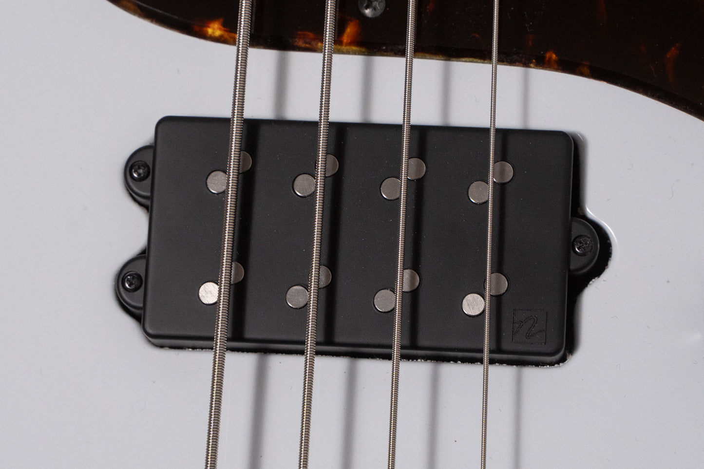 【new】saitias guitars / Lorentz 4 Standard Silver White 2.840kg #881025106【GIB横浜】