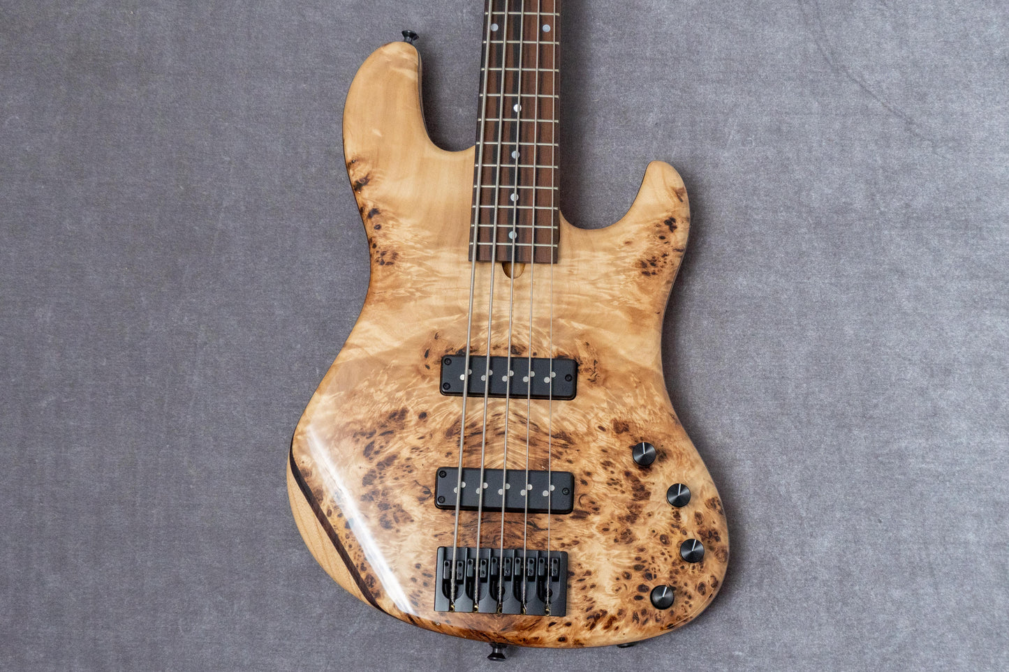 【new】AV BASSES / AVJ5m Burl Poplar 4.025kg #AVJ5m-2025-01【GIB Hyogo】