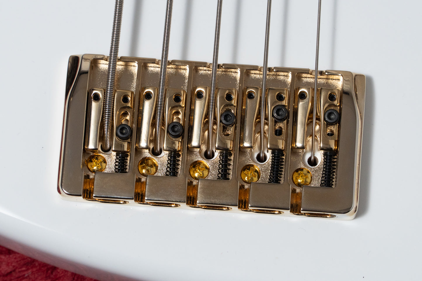 【new】Swing Guitars / Jazz Deluxe 5 White w Gold HW and Pearl Block Inlay 4.990kg #25080012【GIB Yokohama】