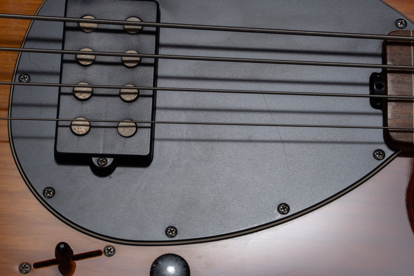 【used】Ernie Ball Music Man / Sterling 4 FL Honey Burnt 1999 4.200kg #F01130【GIB Yokohama】