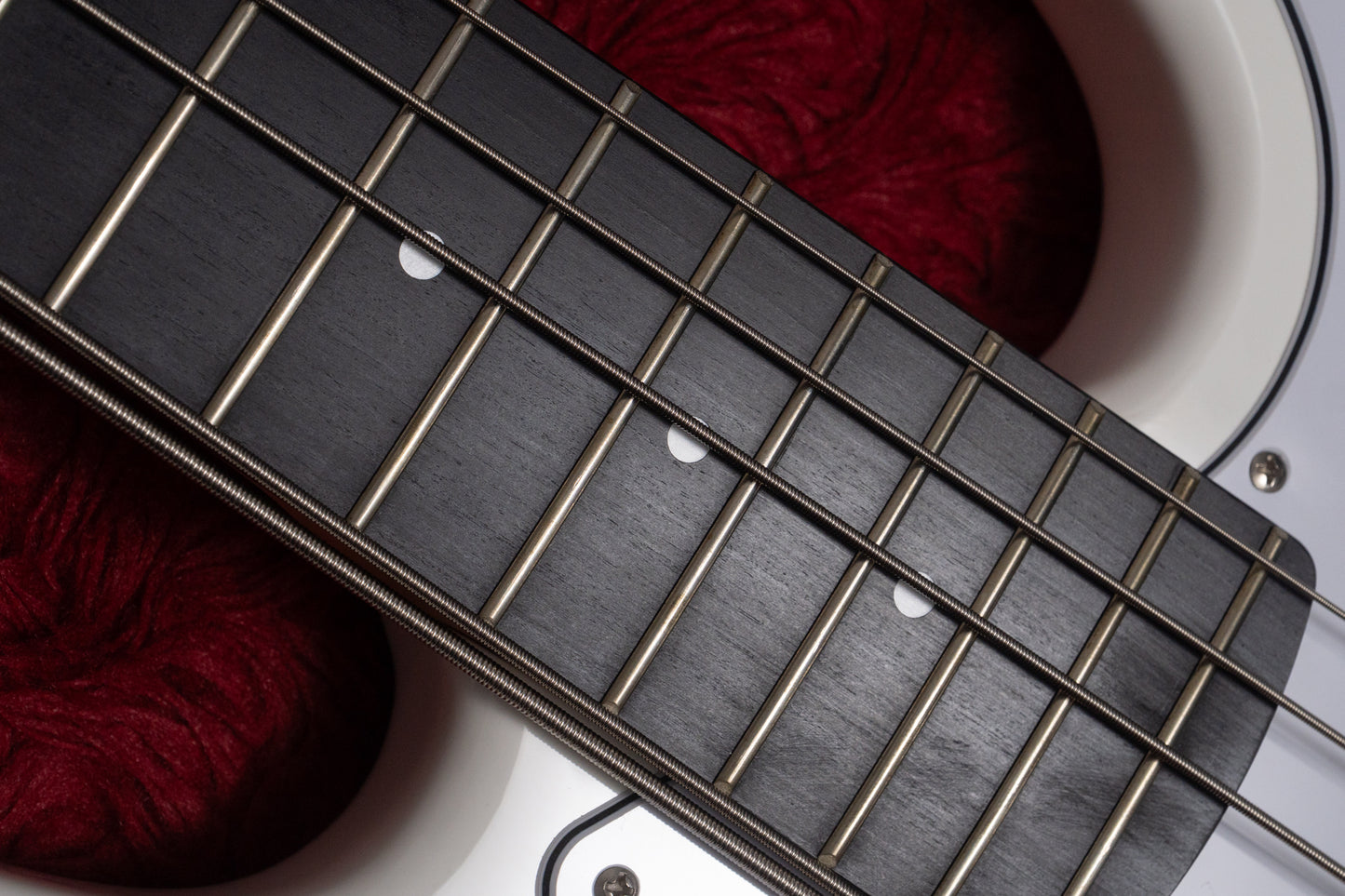 【used】woofy basses / ONE series Woo 5 White 4.115kg【GIB Yokohama】