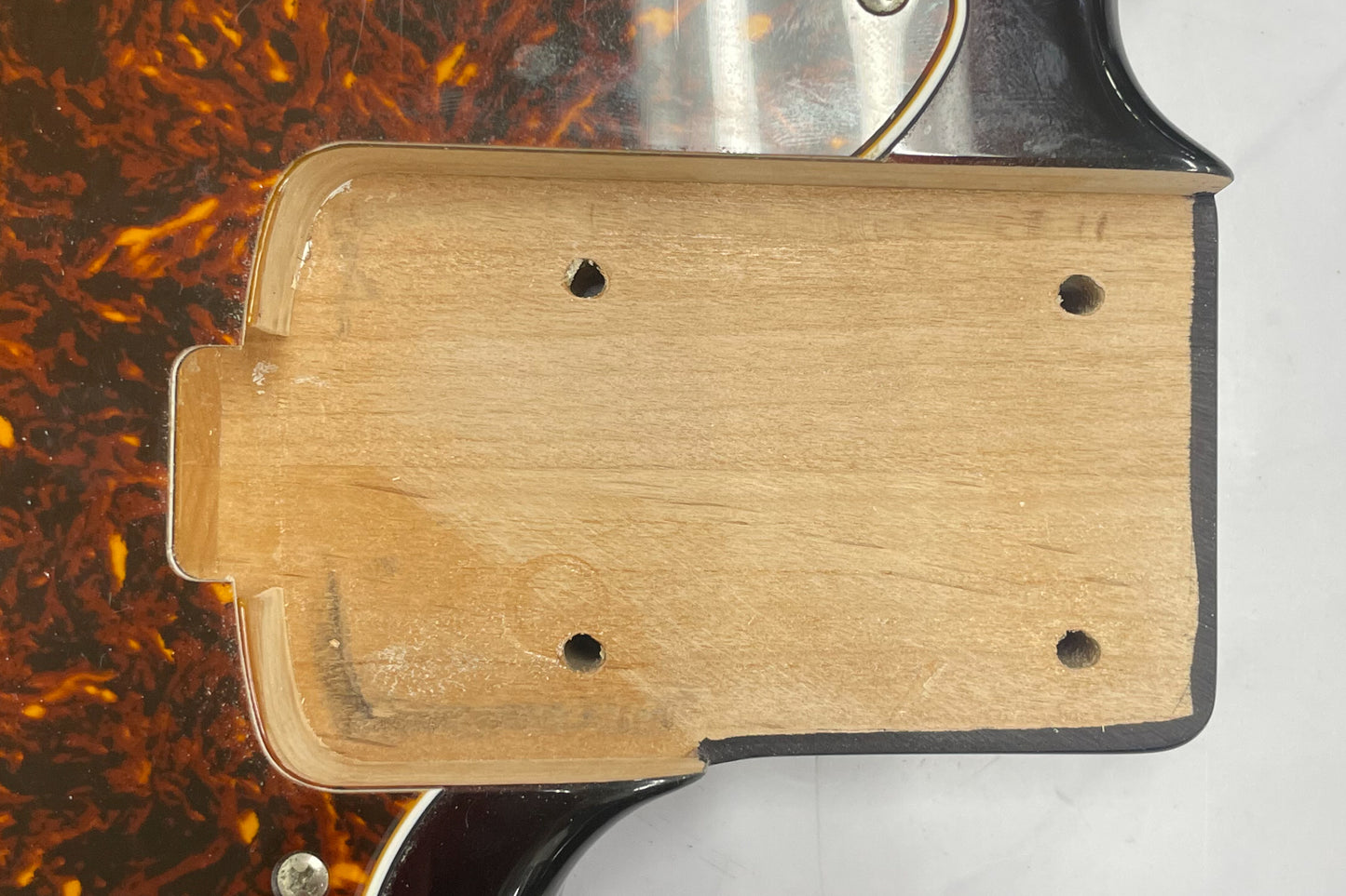 【used】Lakland / SL44-64/R Hinatch Signature Bass 3tone sunburst 4.190kg #S1550302SL【GIB Yokohama】