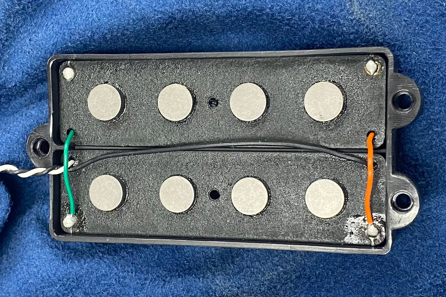 【used】Ernie Ball Music Man / Classic Stingray 4 Mayan Silver 2013 4.270kg #B054265【GIB Yokohama】