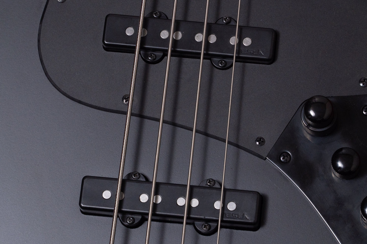 【new】Swing Guitars / Jazz Deluxe 4 Matte Black 4.320kg #24070036【GIB Yokohama】