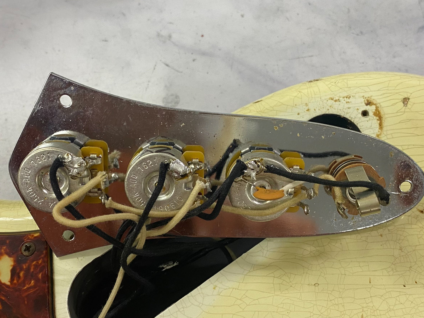 【used】Fender Custom Shop / 1964 Jazz Bass Relic OWT 2016 4.170kg #R87870【GIB Yokohama】