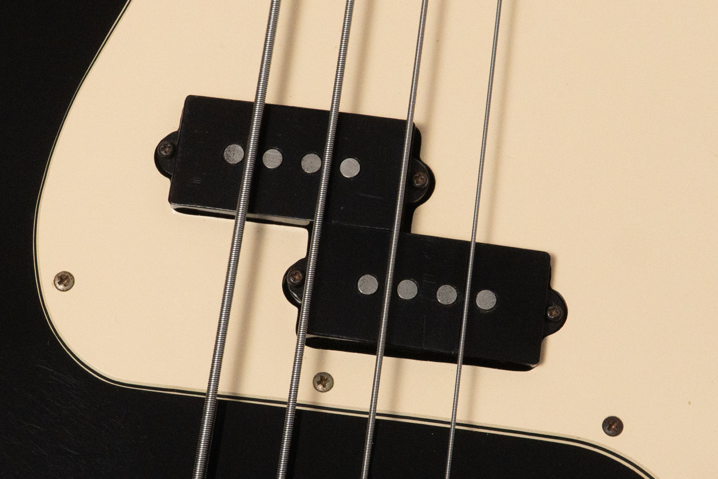 【used】Lakland / USA BG-P・R US44-64 2005 3.885kg #BG 232【Consignment】【GIB Yokohama】