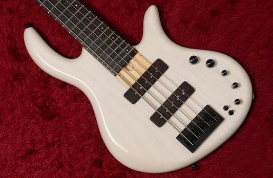 【used】Elrick Bass Guitars / Gold Series e-volution 5st WH mod. 3.905kg #0761212【GIB Yokohama】