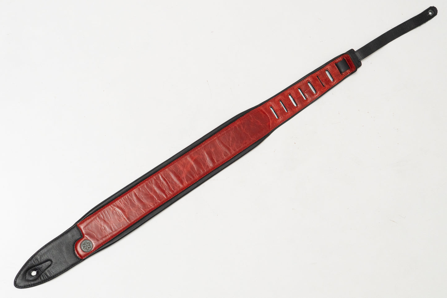 【used】Darkglass Electronics / Leather Strap Crimson【GIB Yokohama】