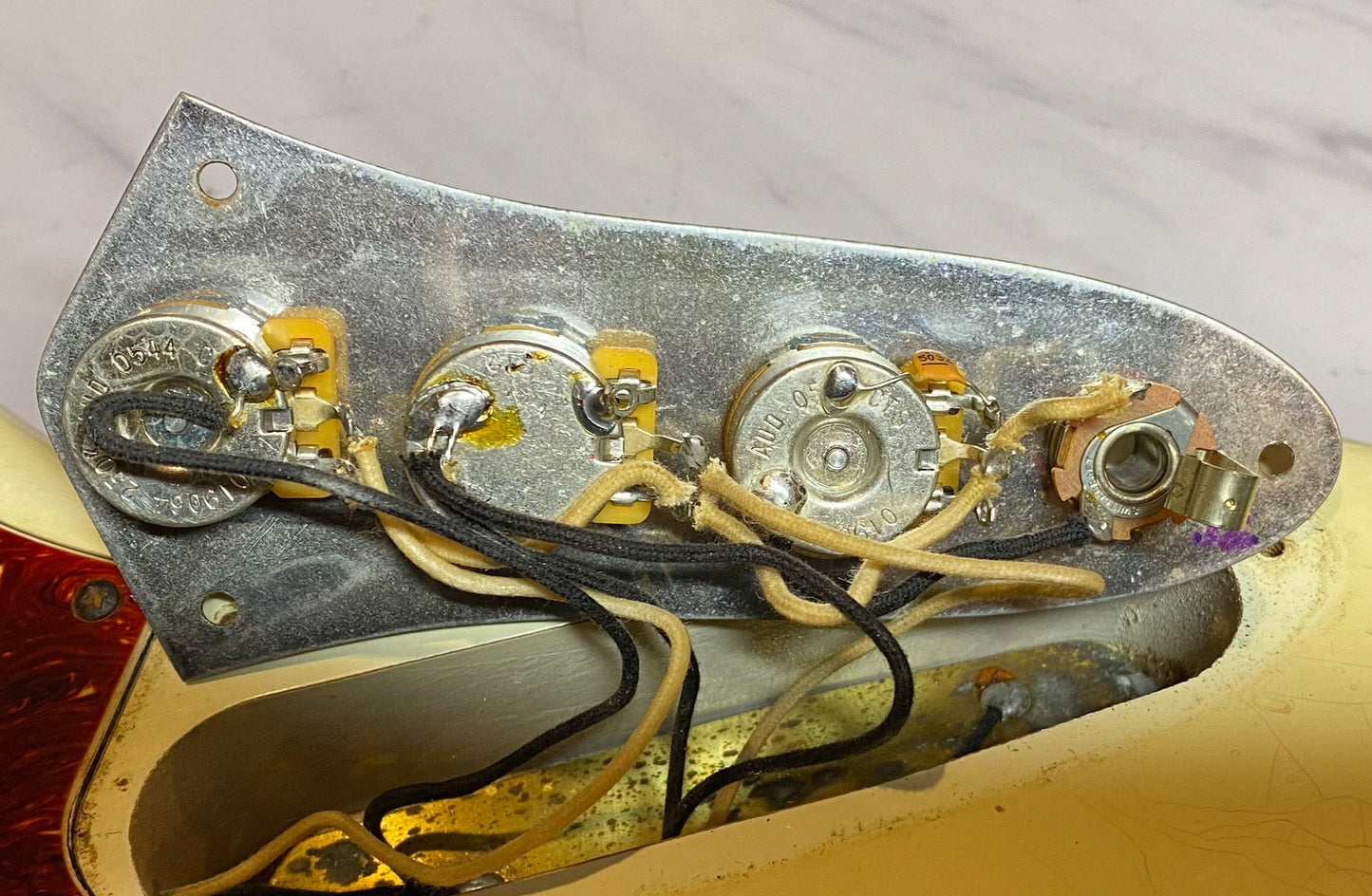 【used】Fender Custom Shop / 1964 Jazz Bass Relic OWH 2006 3.895kg #R30733【GIB Yokohama】【Plek-adjusted】
