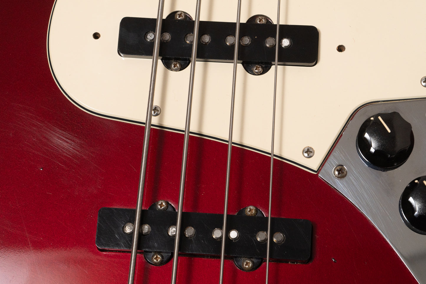 【used】Fender Custom Shop / 1963 Jazz Bass NOS Metallic Red 2003 4.140kg #R16853【GIB Yokohama】【PLEK調整済み】