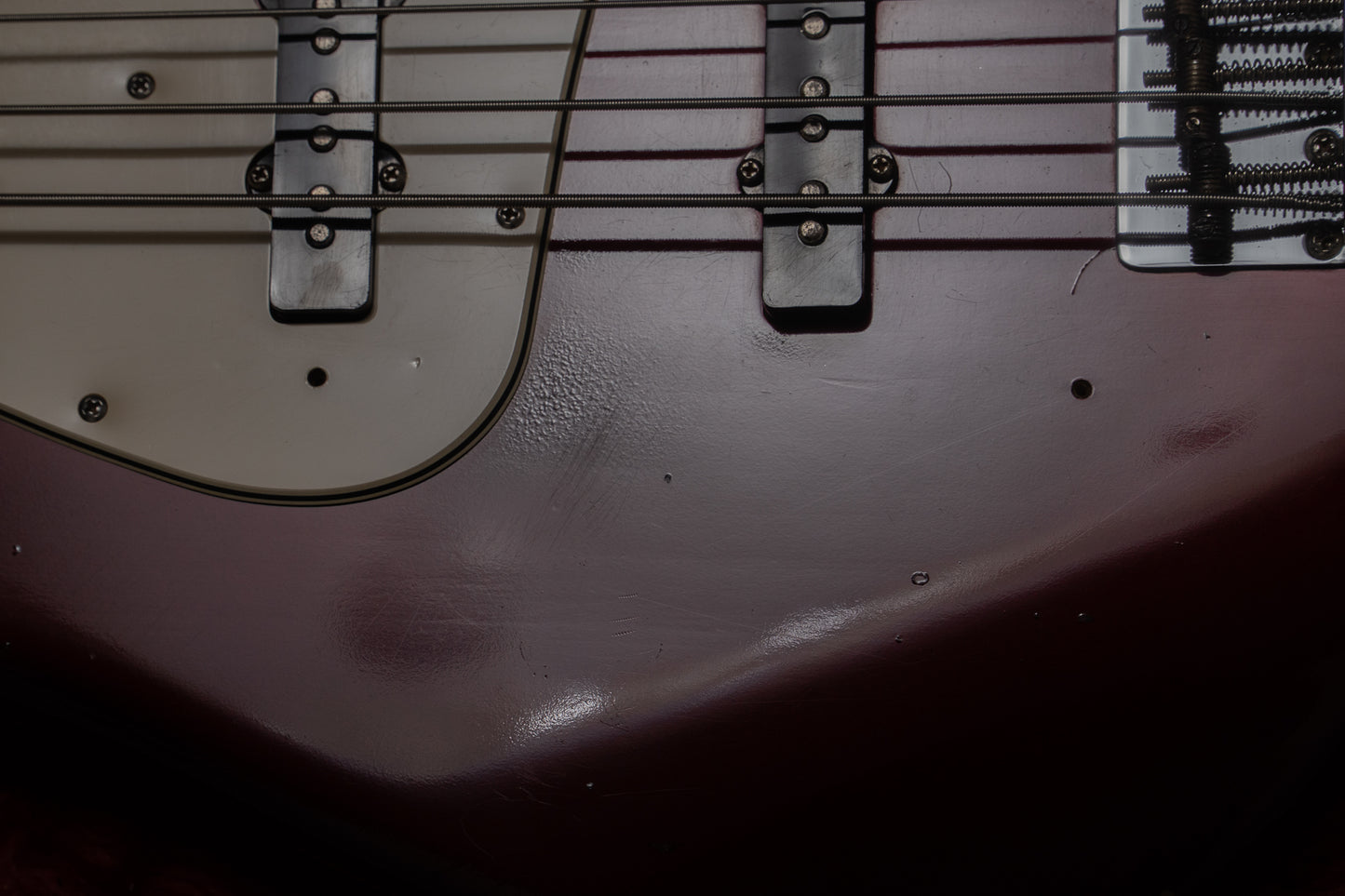 【used】Fender Custom Shop / 1963 Jazz Bass NOS Metallic Red 2003 4.140kg #R16853【GIB Yokohama】【PLEK調整済み】
