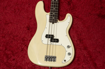 【used】Fender / American Series Precision Bass OWH 2000 4.040kg #Z0134167【GIB Yokohama】