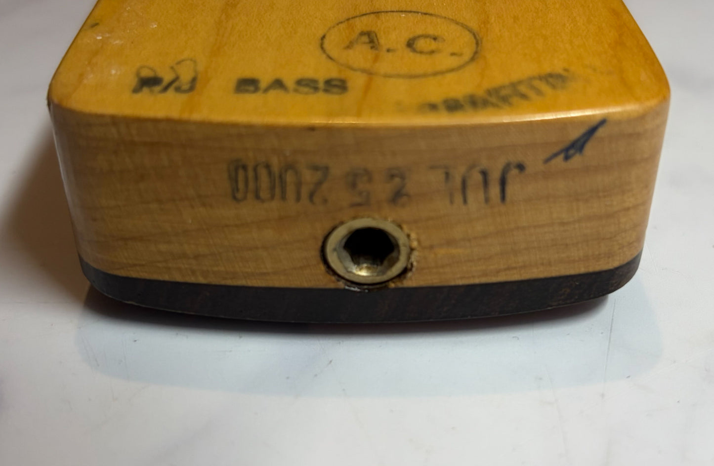 【used】Fender / American Series Precision Bass OWH 2000 4.040kg #Z0134167【GIB Yokohama】