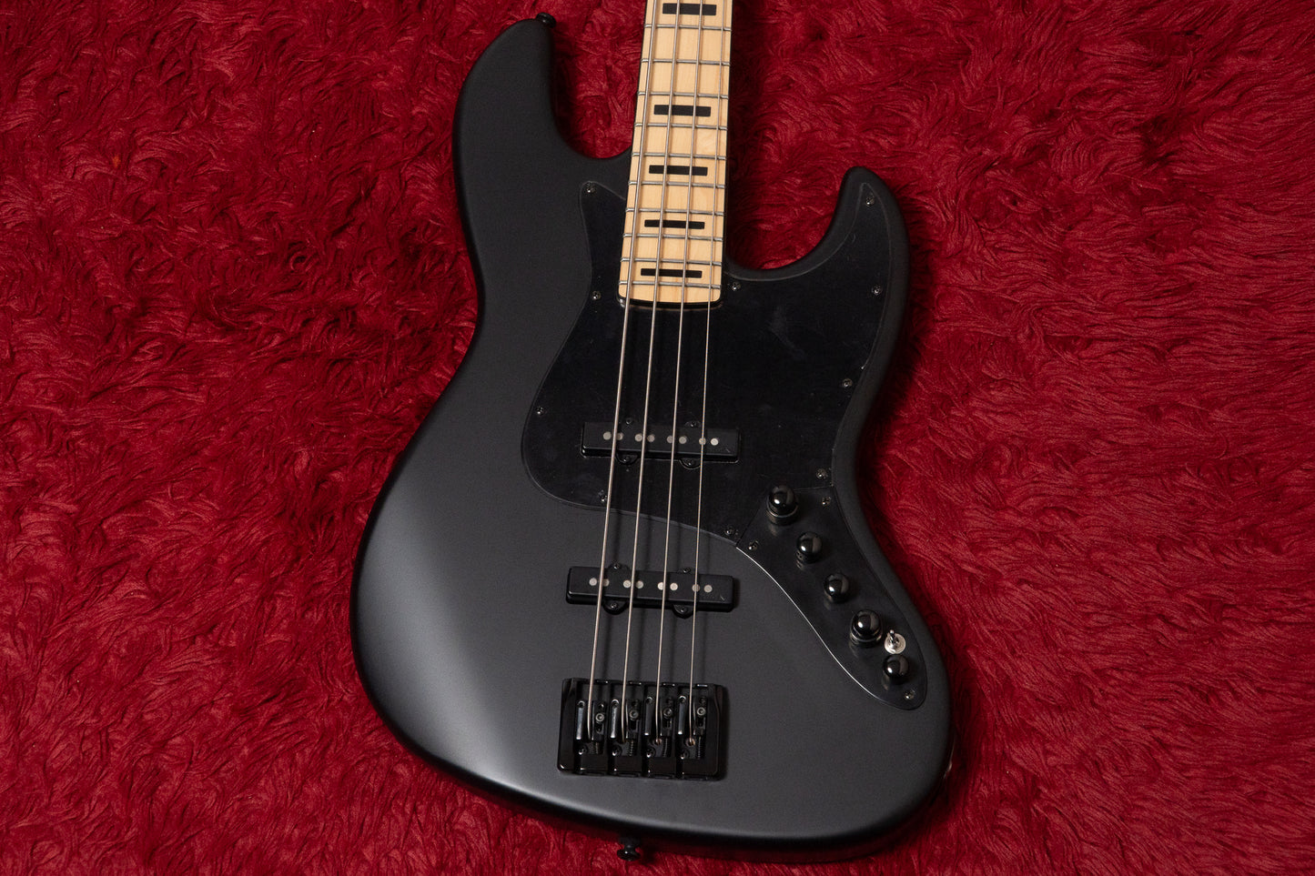 【new】Swing Guitars / Jazz Deluxe 4 Matte Black 4.225kg #26010008【GIB Yokohama】