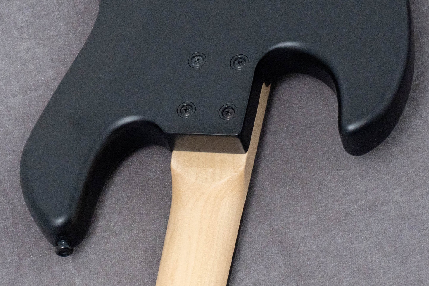 【new】Swing Guitars / Jazz Deluxe 4 Matte Black 4.13kg #26010005【GIB Hyogo】【Plek-adjusted】