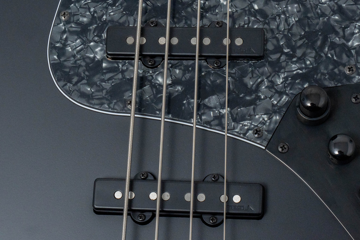 【new】Swing Guitars / Jazz Deluxe 4 Matte Black 4.26kg #26010006【GIB Hyogo】