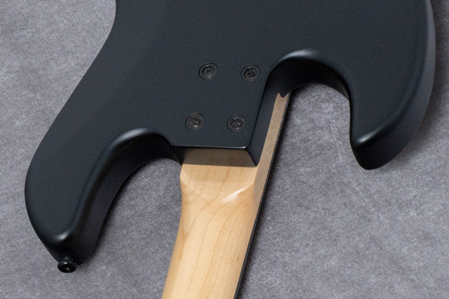 【new】Swing Guitars / Jazz Deluxe 4 Matte Black 4.26kg #26010006【GIB Hyogo】