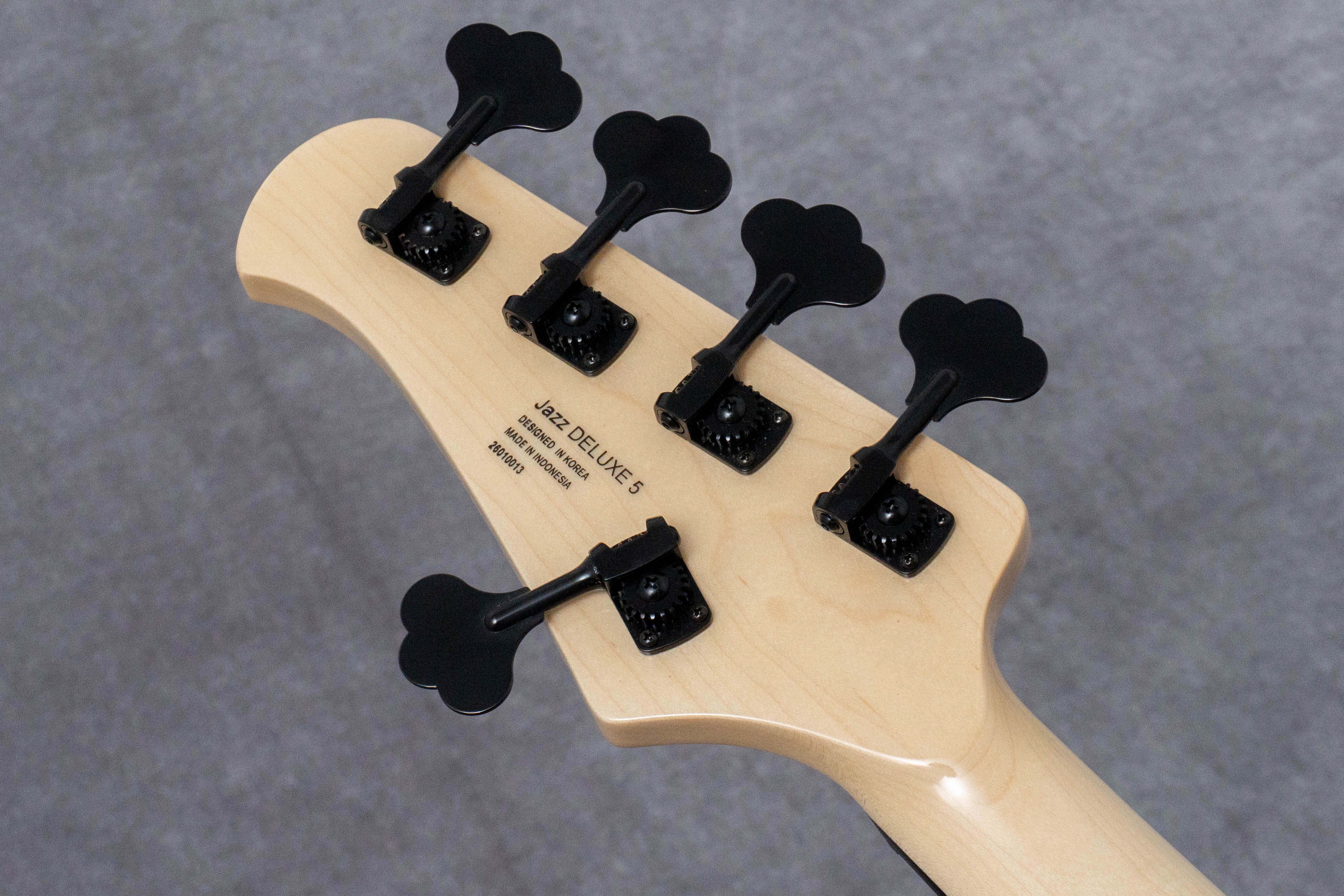 new】Swing Guitars / Jazz Deluxe 5 Matte Black 4.52kg #26010013