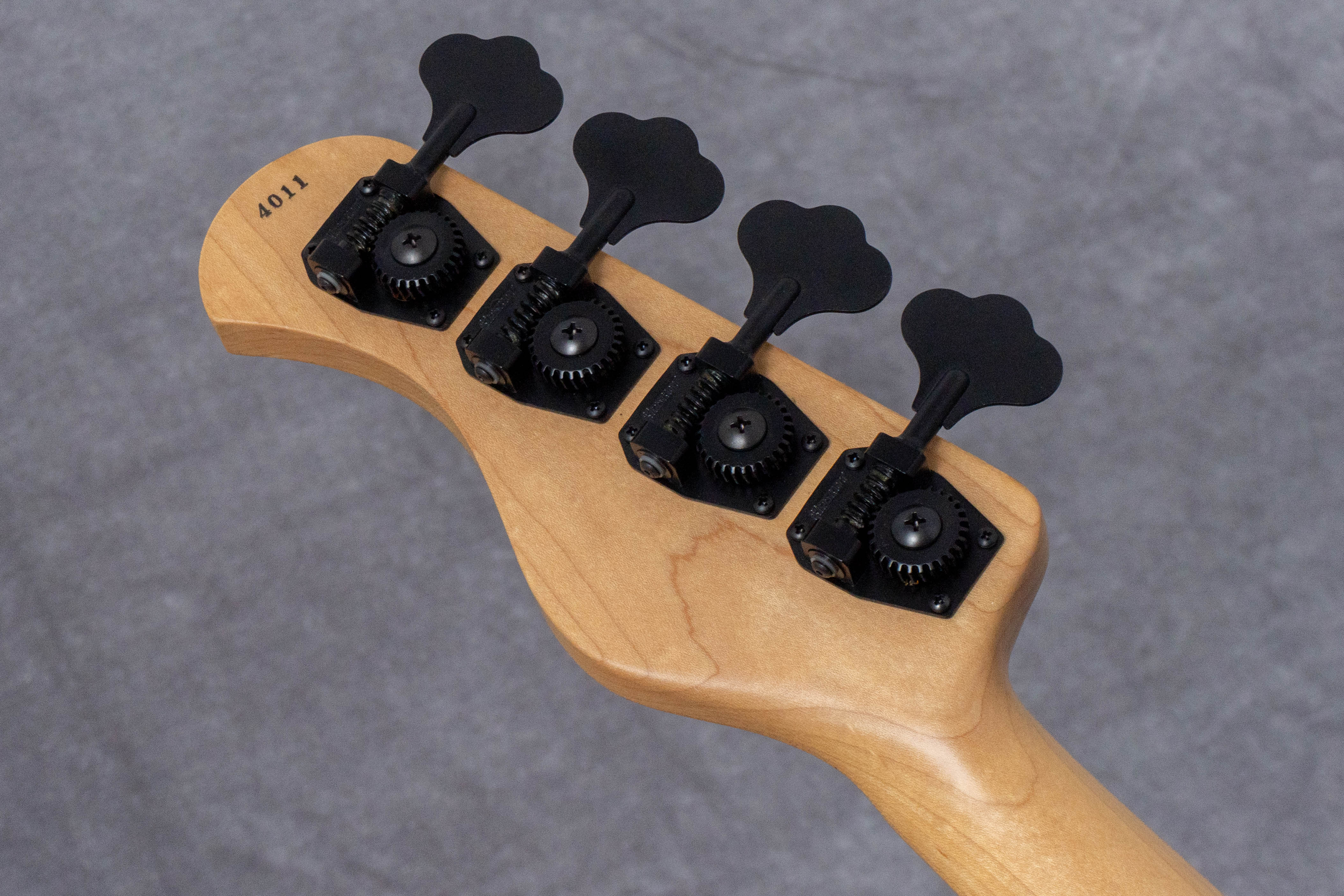 used】Sadowsky TYO / Modern Edge 4string J Bass 3.62kg #4011【GIB