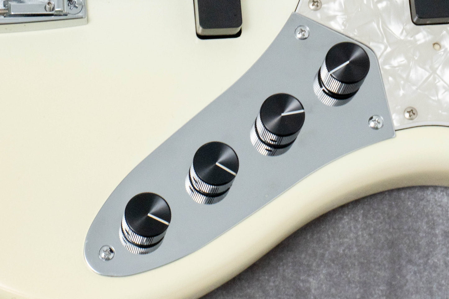 【used】Bottom Wave / MB-5 FRETLESS Majora WHITE prototype 4.26kg【Consignment】【GIB Hyogo】