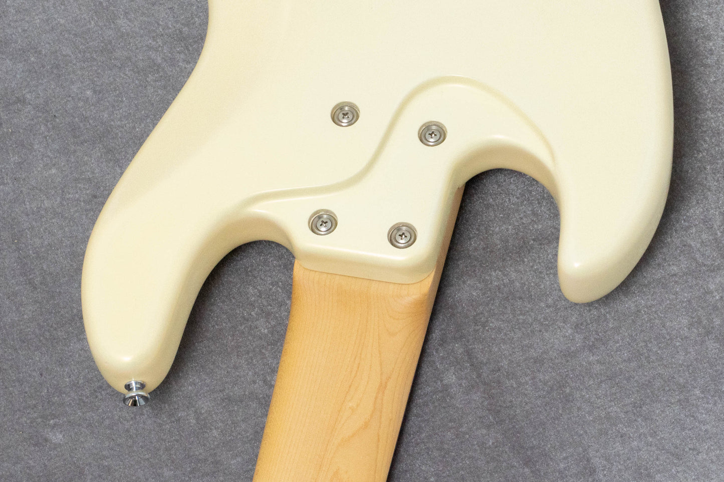 【used】Bottom Wave / MB-5 FRETLESS Majora WHITE prototype 4.26kg【Consignment】【GIB Hyogo】
