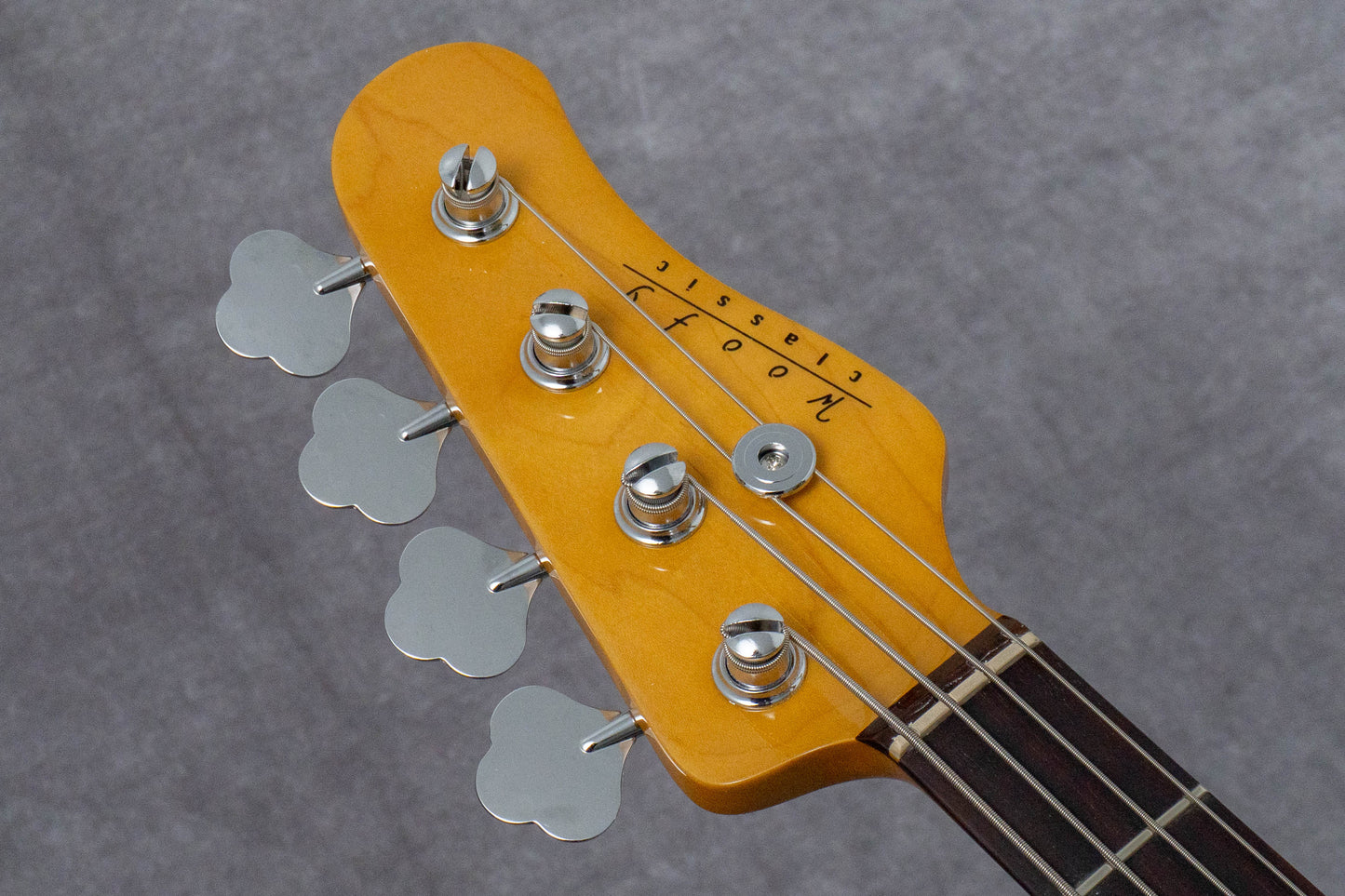 【new】woofy basses / Classic Series PB 4 BM 4.07kg #2406P153【GIB Hyogo】【Plek-adjusted】
