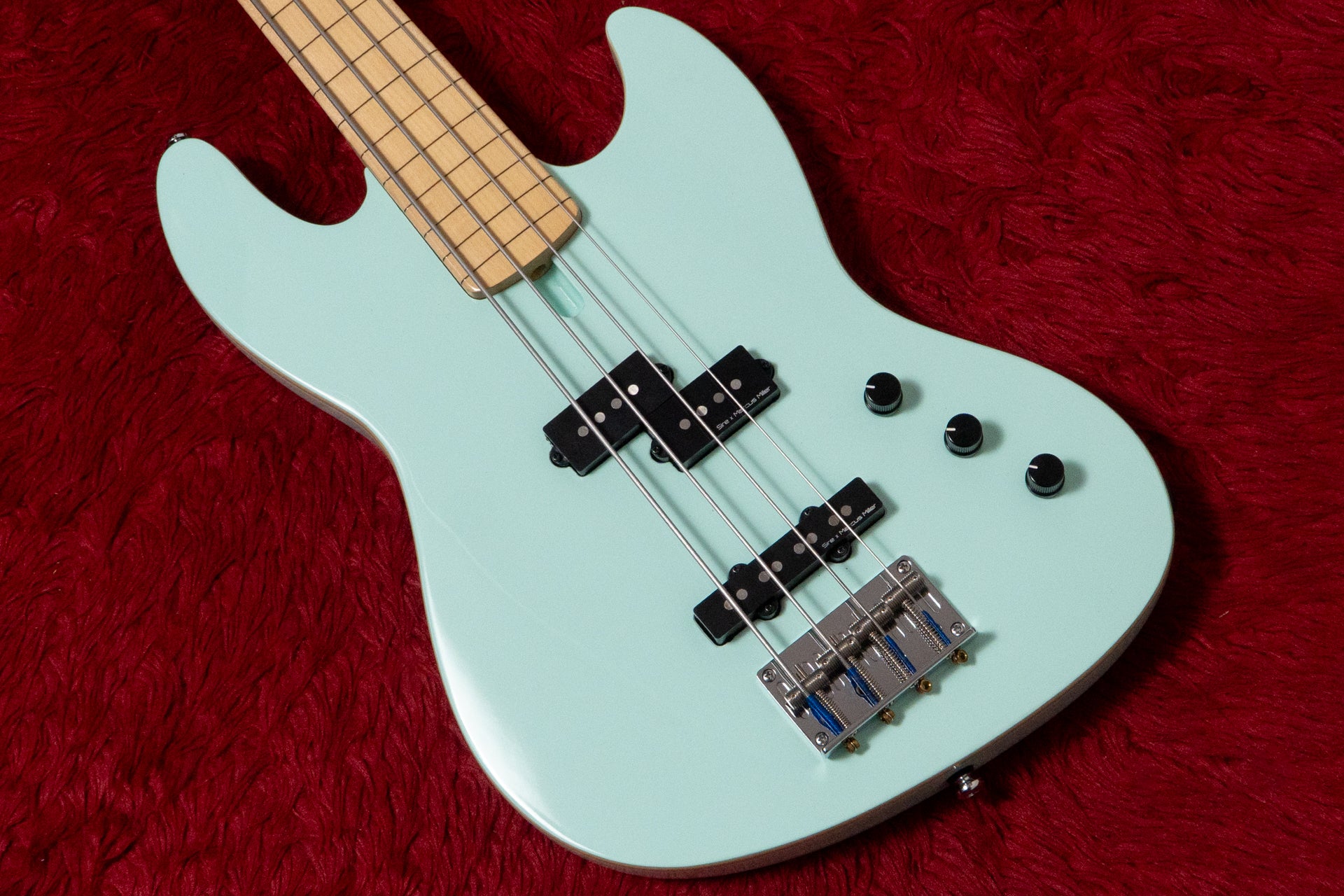 Bass Shop Geek IN Box