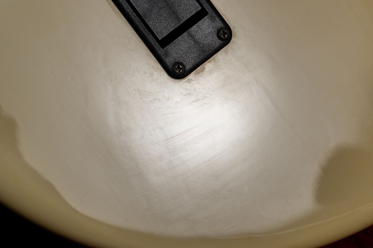 【used】Ernie Ball Music Man / StingRay 3EQ White 2000 4.275kg #E20951【Consignment】【GIB Yokohama】