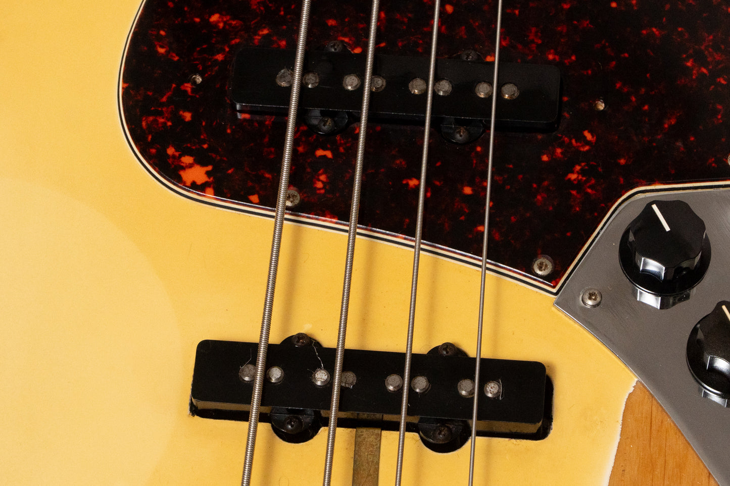 【used】Fender / American Vintage 62 Jazz Bass WHT 1999 4.350kg #V119753【Consignment】【GIB Yokohama】