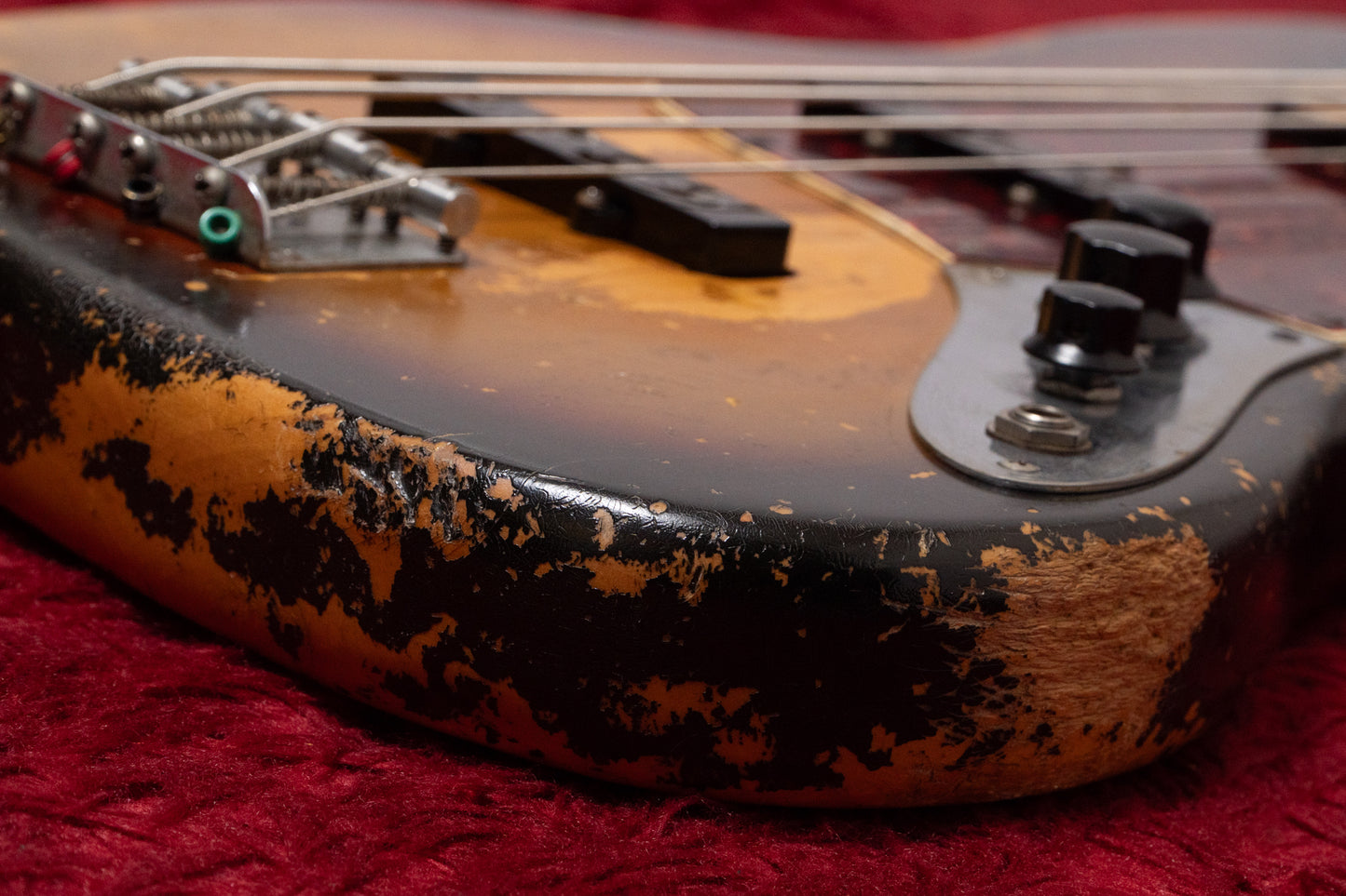 【used】Fender / 1973 Jazz Bass 3TS 3.910kg #404700【Consignment】【GIB Yokohama】