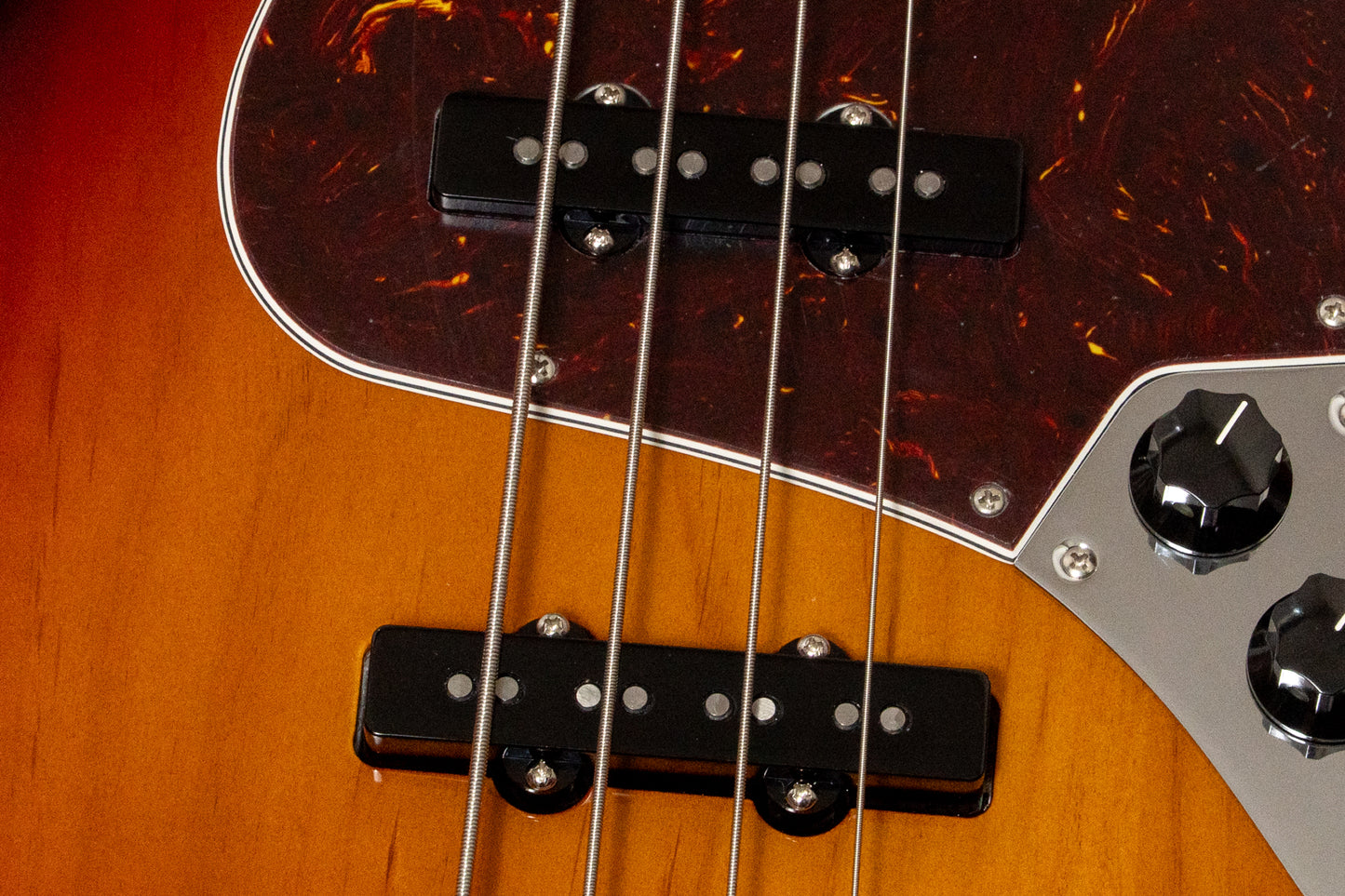 【used】Fender / American Professional II Jazz Bass 3TS 2025 3.865kg #US24055558【GIB Yokohama】