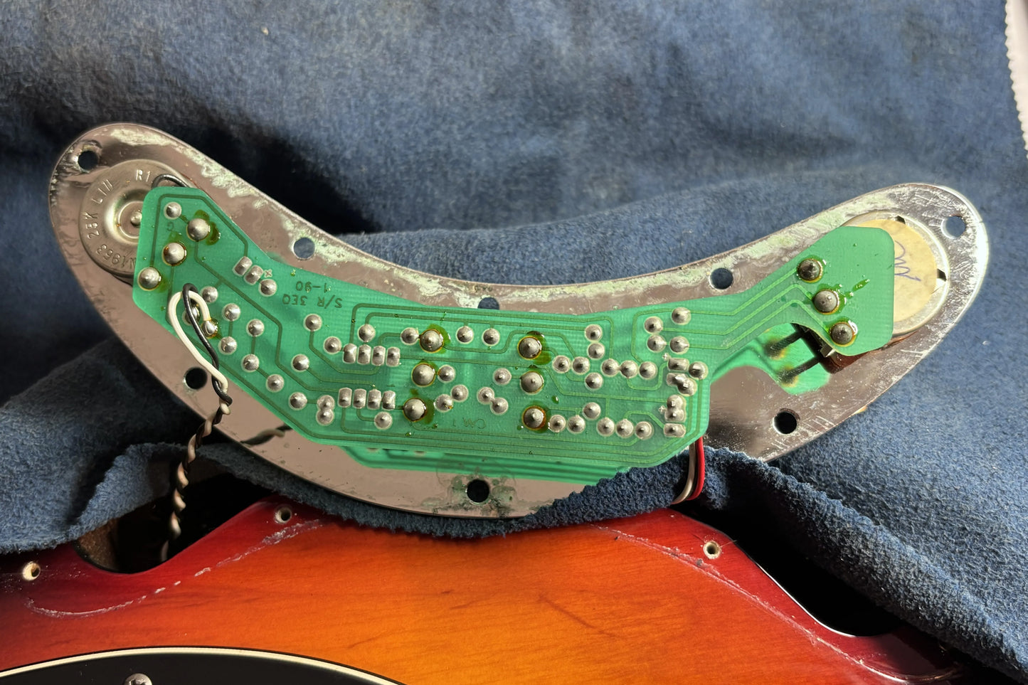 【used】Ernie Ball Music Man / StingRay 4 1997 4.130kg #D07389【Consignment】【GIB Yokohama】