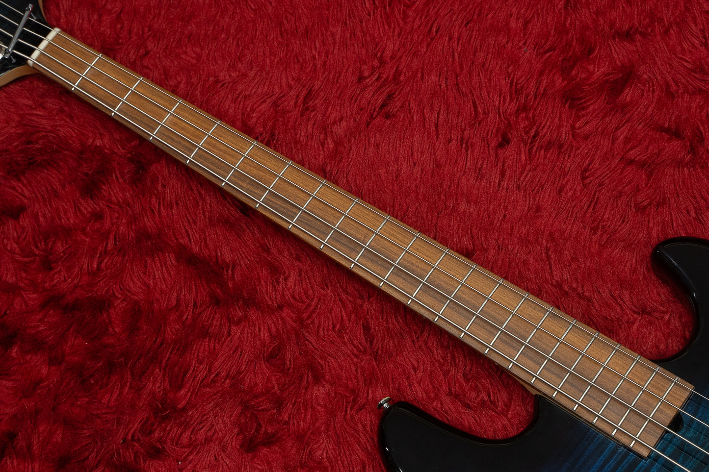 【new】AV BASSES / AVJ4m Emerald 3.770kg #2022-21【GIB Yokohama】