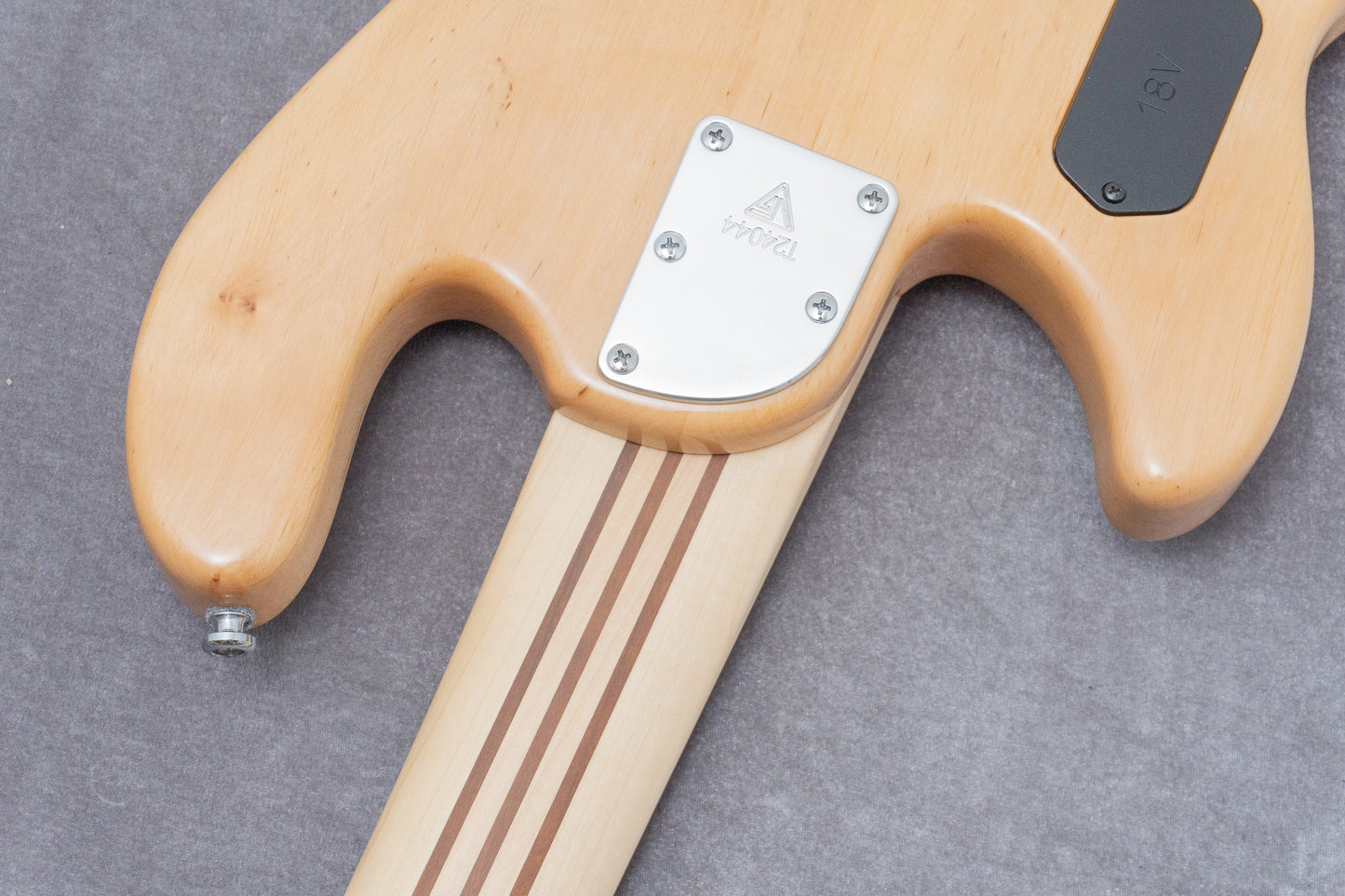 【new】Valiant Guitars / TNT5 Red 3.980kg #T24044【GIB Hyogo】