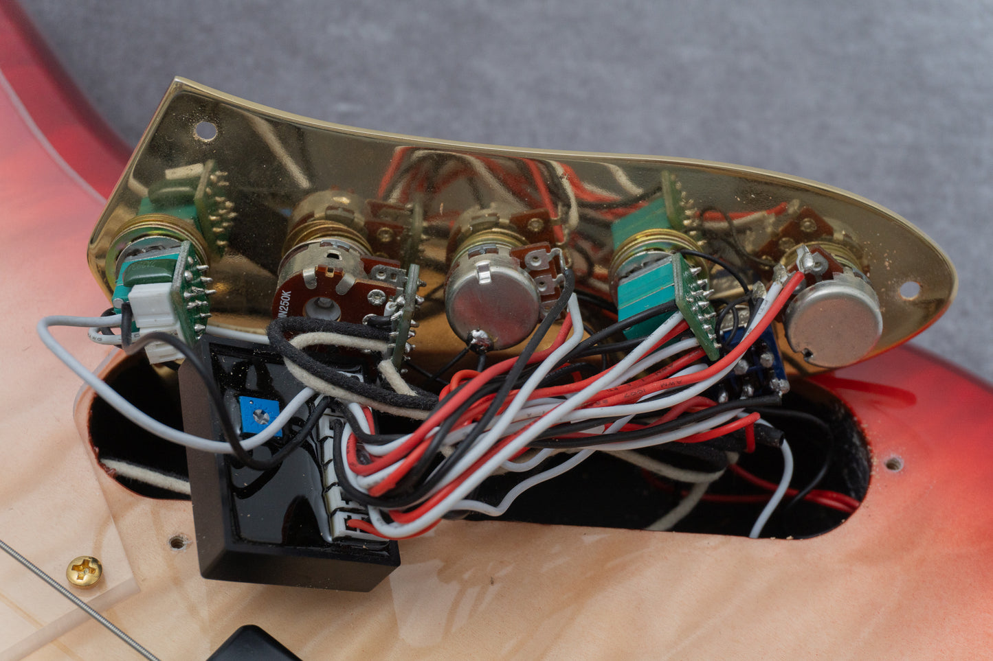 【new】Swing Guitars / Jazz Deluxe 5 Red Burst 4.68kg #25080043【GIB Hyogo】