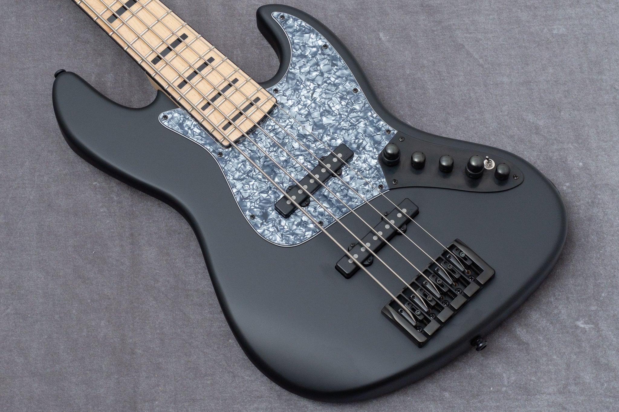 new】Swing Guitars / Jazz Deluxe 5 Matte Black 4.6kg #25080071