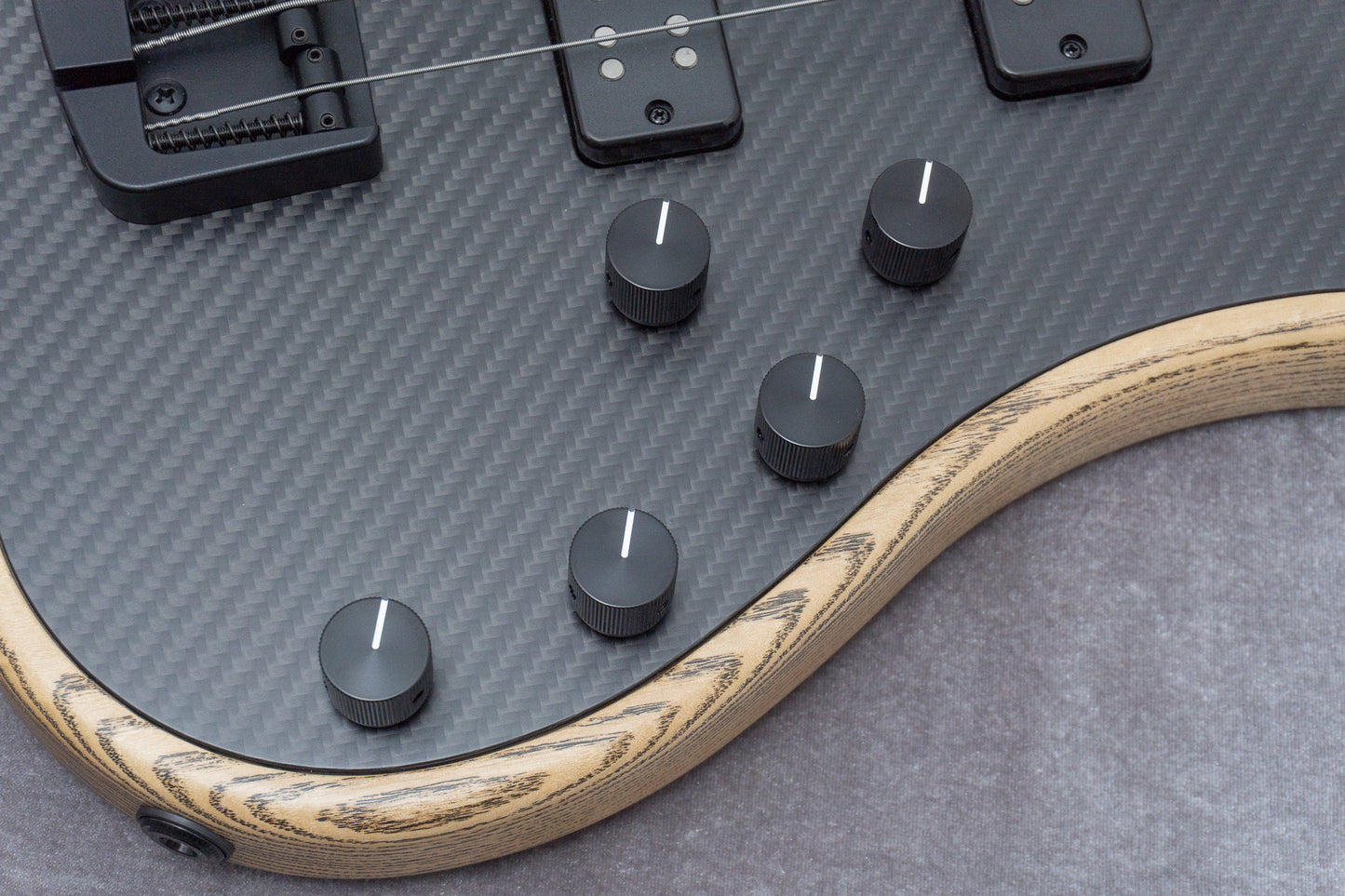 【new】Alusonic / J-Special Deluxe 5 Custom Shop Carbon 3.645kg #125497【GIB Hyogo】