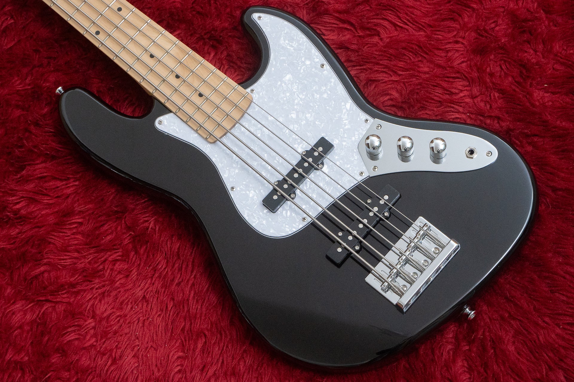 ベース woofy basses / ONE Cavalier 5 M Black new】woofy basses / ONE series Cavalier 5 M Black – Bass