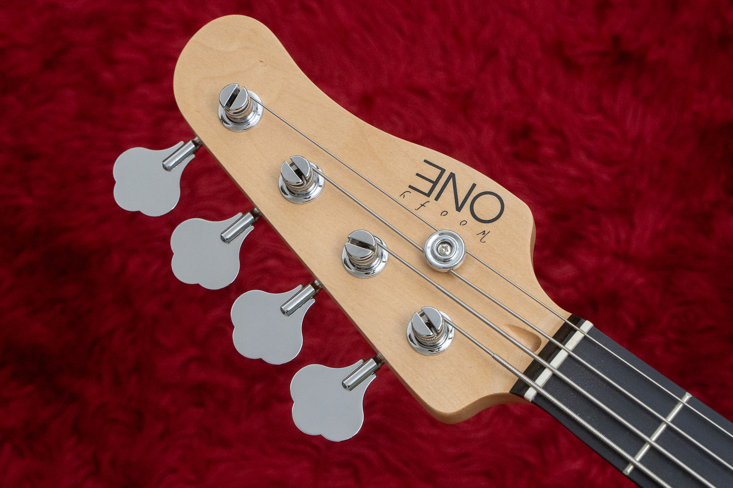 【new】woofy basses / ONE series Cavalier 4 Black