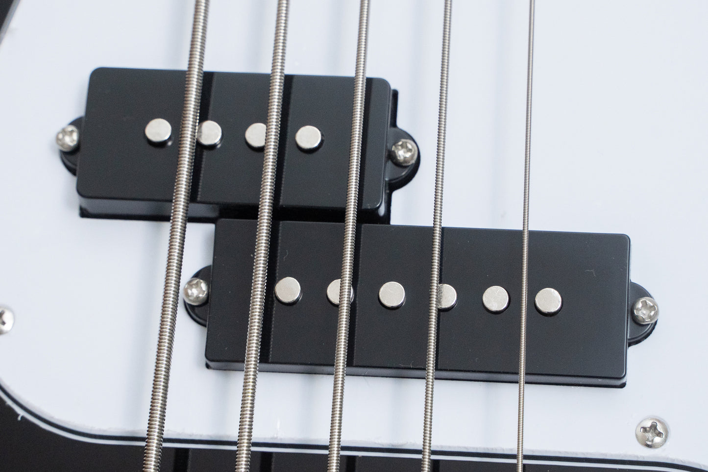 【new】woofy basses / ONE series Woo 5 Black