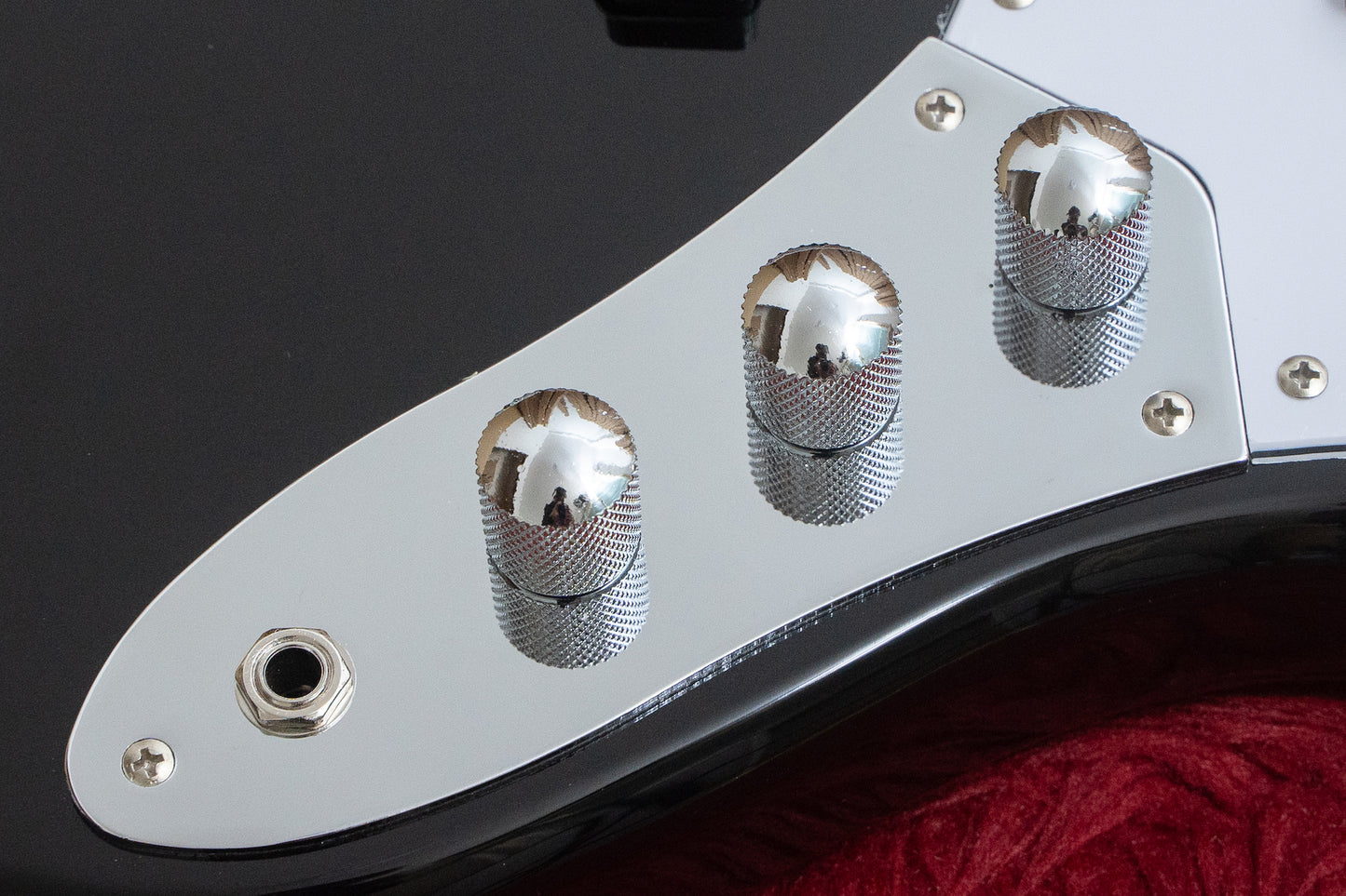 【new】woofy basses / ONE series Cavalier 4 Black