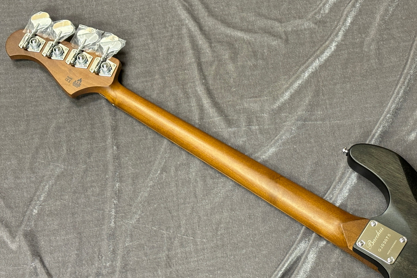 【new】Bacchus / WL4-STD33 RSM/M BLK-S【GIB Hyogo】