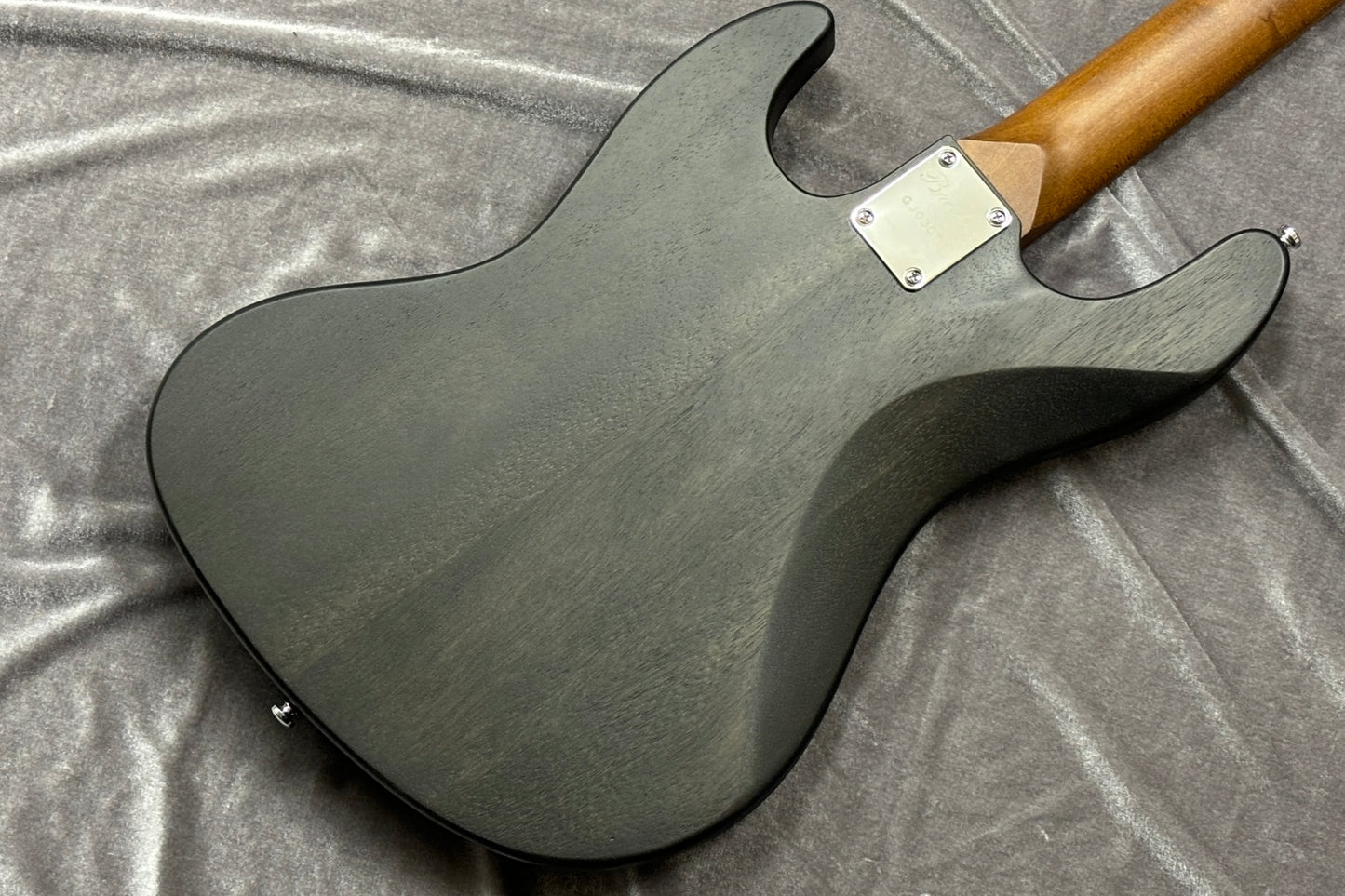 【new】Bacchus / WL4-STD33 RSM/M BLK-S【GIB Hyogo】