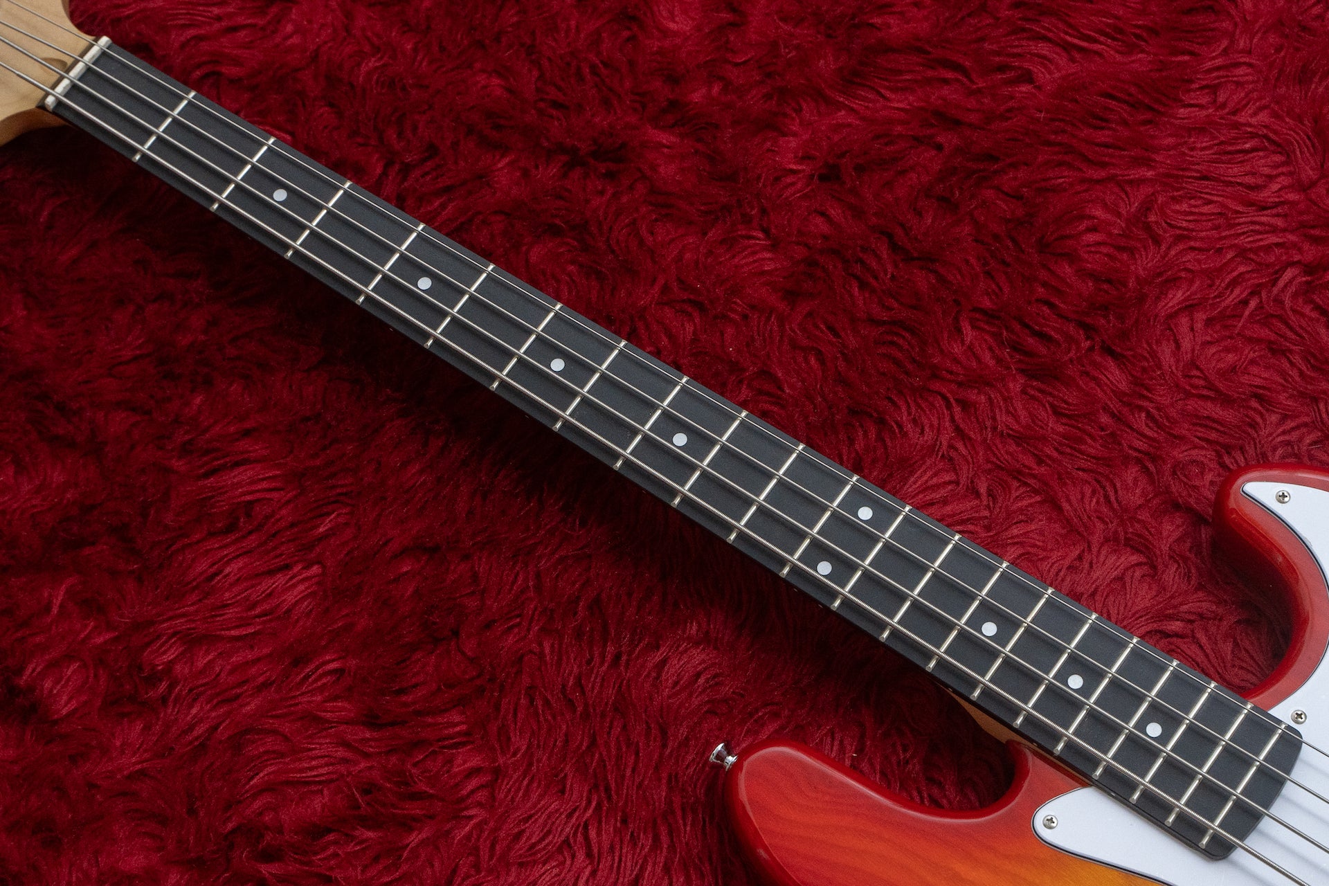 new】woofy basses / ONE series Cavalier 4 Cherry Sunburst – Bass