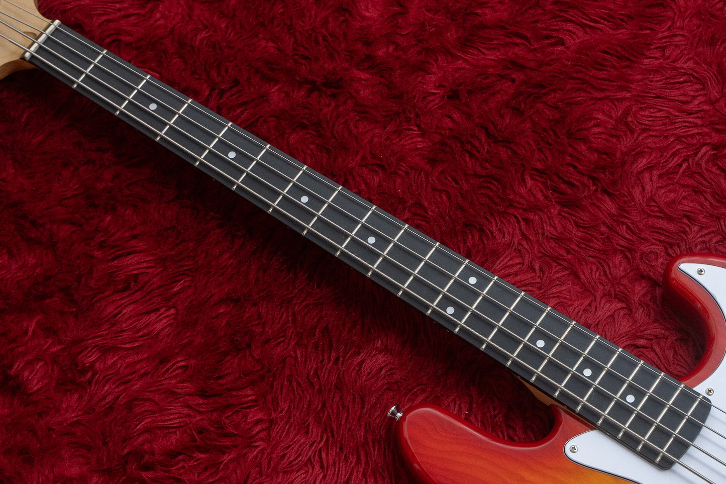 【new】woofy basses / ONE series Cavalier 4 Cherry Sunburst