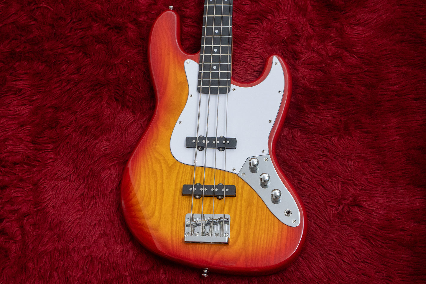 【new】woofy basses / ONE series Cavalier 4 Cherry Sunburst