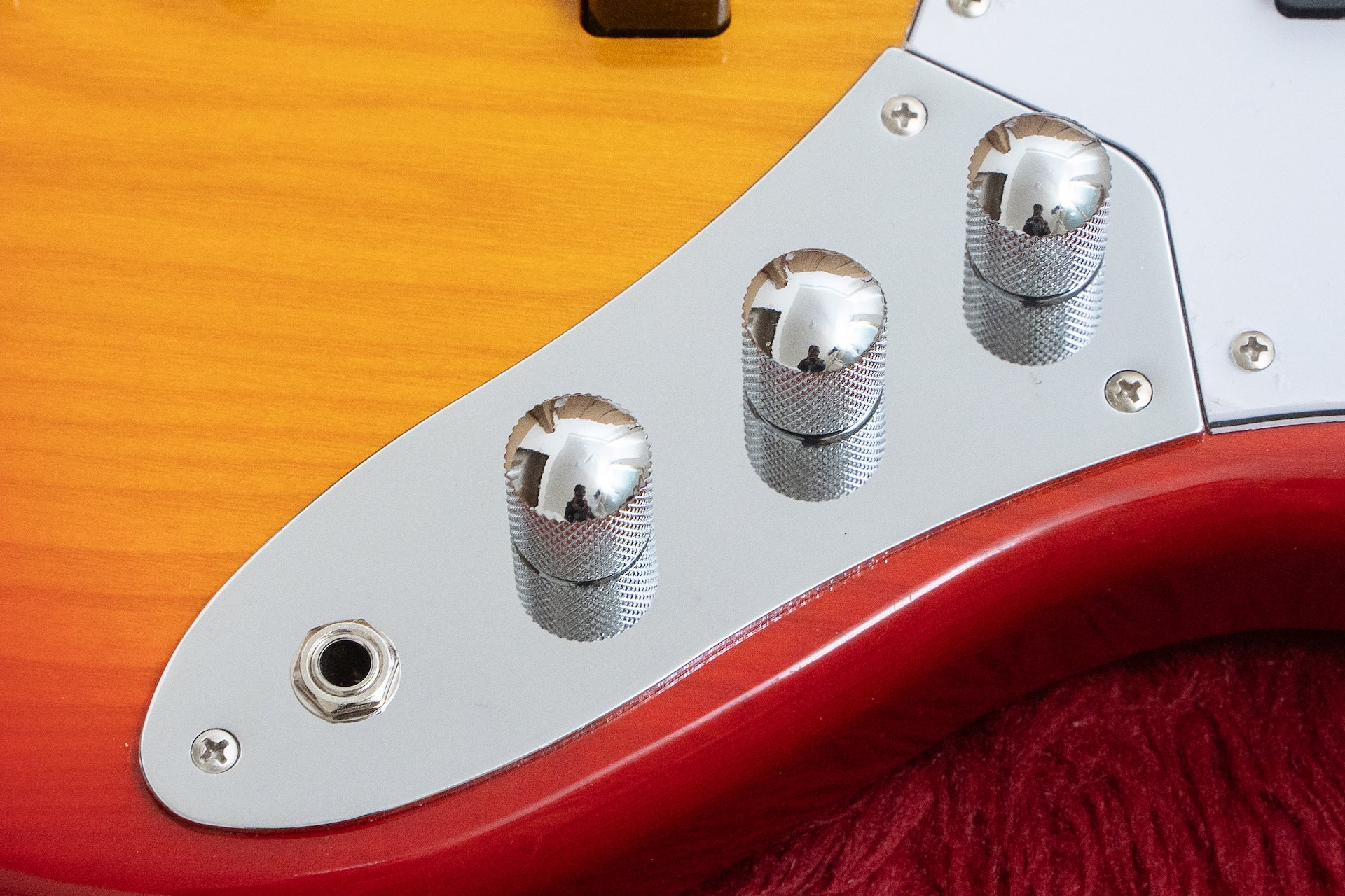 new】woofy basses / ONE series Cavalier 4 Cherry Sunburst – Bass