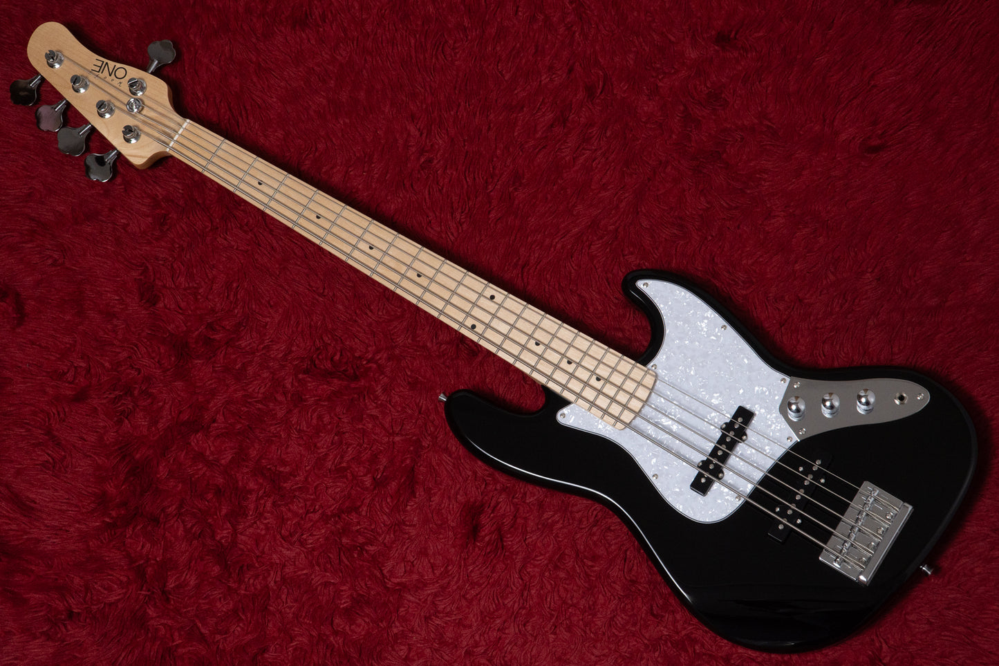 【new】woofy basses / ONE series Cavalier 5 M Black